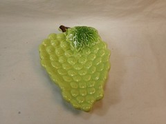 Vintage Ceramic Art Pottery Grape Cluster Trinket Dish ~ Made in Brazil