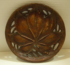 Vintage Syroco Wood Bowl Wall Hanging Leaf Holly Made in USA