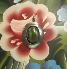 VINTAGE GREEN TURQUOISE OVAL PENDANT~STERLING SILVER~1.75X1.25 IN.