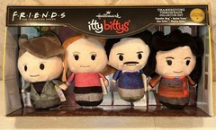 (New) Hallmark itty bittys Friends 1980s “All the Thanksgivings” Plush, Set of 4
