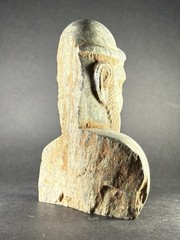 STUNNING ANCIENT N-EASTERN STONE STATUE FRAGMENT DEPICTING KING / RULER C 2500BC
