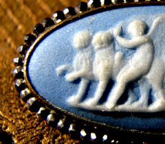WEDGWOOD XRARE 18 CENTURY CUT STEEL LIGHT BLUE JASPER BROOCHE OF CLASICAL FIG