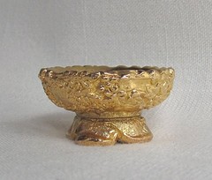 Vintage Gold Plated Egg Holder Display Stand – Heavy Ornate Footed .75″ x 1.25″