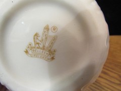 VINTAGE LOT OF 5 BELLEEK IRELAND WHITE PORCELAIN COLLECTIBLES (EZS004010)