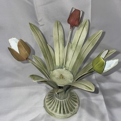 Italian Tole style Heavy metal bouquet of tulips Candle Holders – 11″ X 11″ Cute
