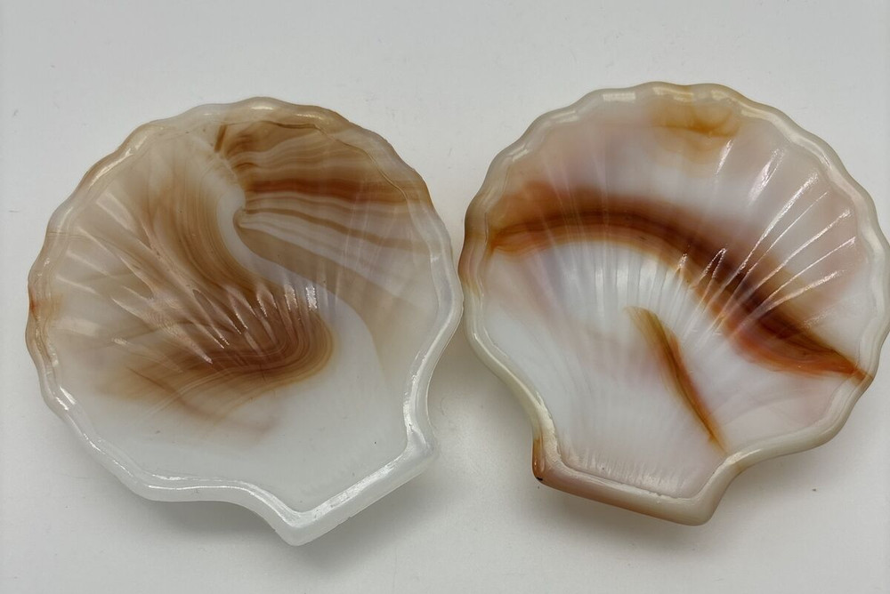 2 Akro Agate Clam Shell Brown & Opaque White Swirl Glass Trinket Dish Ashtray