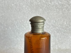 OLD VINTAGE MANDON CO. LTD SPALDING EAU DE TOILETTE PERFUME BOTTLE DECORATIVE,