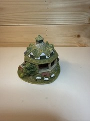 Lilliput Lane Dunster Yarn Market Somerset L2552 2002 Deeds