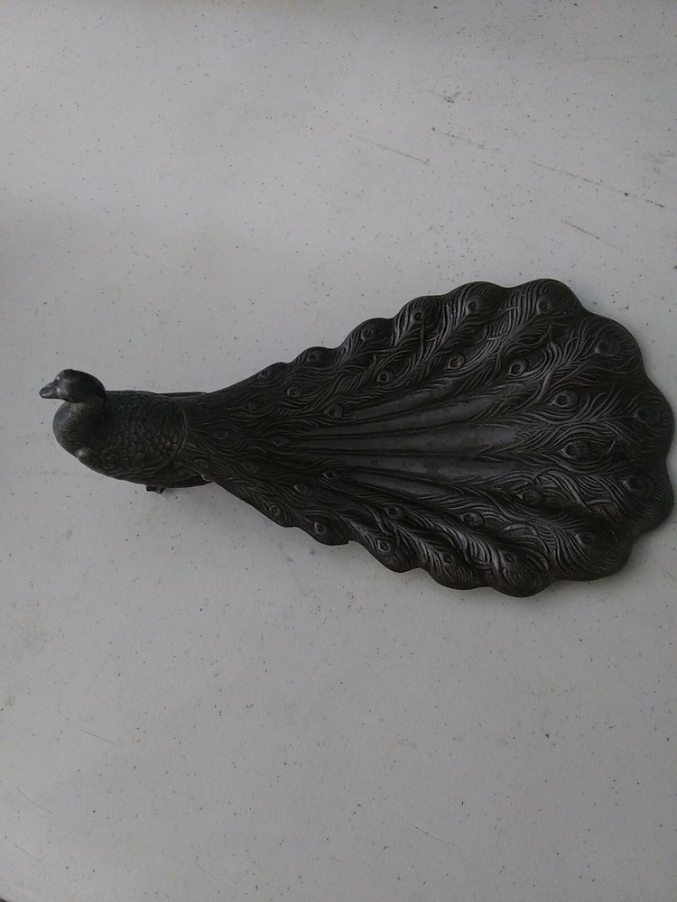 RARE Vintage Metal Table Top Peacock Decor Key Holder shelf #17