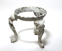 Vintage Display Stand White Cast Metal Sphere Orb Holder Elephant Heads