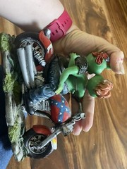 Vtg Sprogz Frog Figurine Chopper Hopper w/ Motorcycle And Hot motorcycle Couple