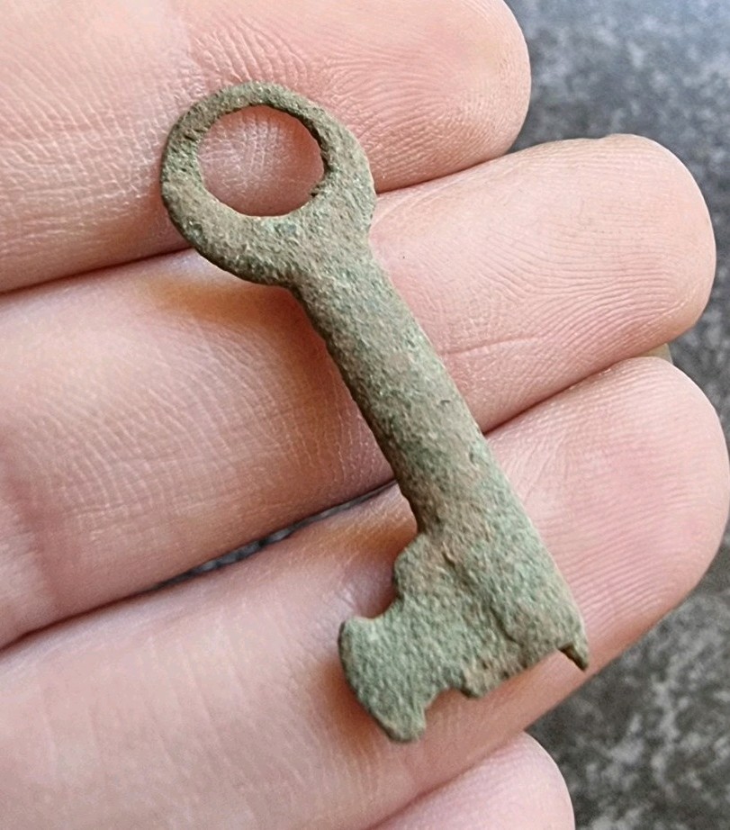 Medieval Casket Key Bronze Metal Detecting Find Antique
