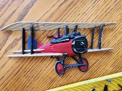 Set Of 2 Vintage 1975 Homco Cast Metal Airplanes Wall Plaques USA Biplane
