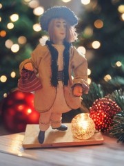 RARE Vtg Traditional Romanian Folk Art Costume Doll Figurine.