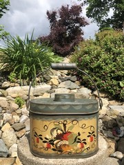 Vintage Jean Dewey Signed Primitive Painted Toleware Bail Handle Tin Lunchbox