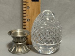 Vintage 1993 AVON Majestic 24% Lead Crystal Egg with Pewter Base