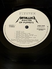 METALLICA – MASTER OF PUPPETS – VINYL LP – WITH PROMOTIONAL HYPE STICKER – RARE!