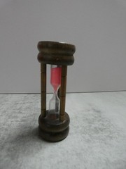 VTG Unbranded Small Wooden Hourglass 3 Minute Timer Pink Sand Desk Decor 4″