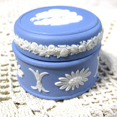 Vintage Wedgwood Small Jasper Ware Blue/White Ring Box-Lovely