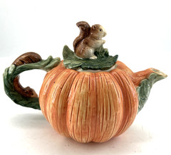 OCI 1990 Fall Pumpkin Squirrel Ceramic Teapot Orange 25oz