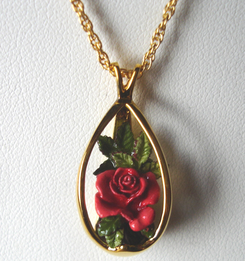 Goebel Olszewski Red Rose Pendant Necklace Painted/Sculpted Vintage NEW in Box