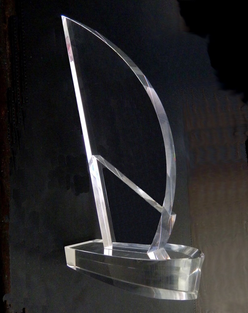 Large 12″ 4 Lb. Vintage Lead Crystal Sailboat Regatta Trophy – Un-Engraved