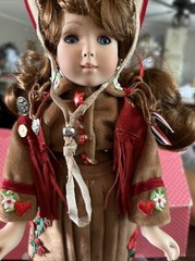 Lil Ladies of the Wild West ANNIE OAKLEY 14″ Porcelain Doll