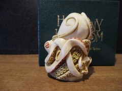 Harmony Kingdom At Arm’s Length Octopus UK Made Box Figurine Earliest Piece