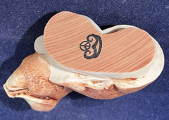 Harmony Kingdom ~ A LOVE SUPREME ~UK Made ~ NIB~RW Club Redemption~Pigs