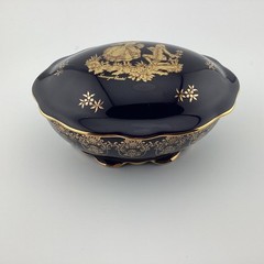 Limoges Castel Oval Trinket box with 22K Gold Design, made in France