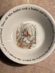 Wedgwood Beatrix Potter Peter Rabbit Bowl 6 Inch Bunny with Basket Sticker