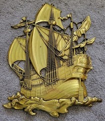 Homco 3663 Gold Ship Wall Decor 1958 MCM Made In USA About 28″ X 22″