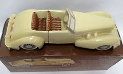 Avon 1937 Ceramic Cord Vintage In Original Packaging & Box No Aftershave