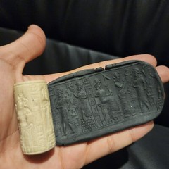 FANTASTIC A BEAUTIFUL NEAR EASTERN CUNEIFORM SUMERIAN STONE CYLINDER SEAL