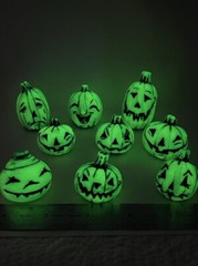 Harmony Kingdom Art Neil Eyre Designs Halloween glow in dark pumpkin patch set 9