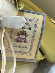 Bunnies by the Bay 1990s Quinn w/Orig Box & Tag 18″ Tall Vintage Rare Excellent!