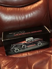 Avon 1932 Auburn Boattail Speedster Ceramic 1983 Brazil w/Box LIMITED