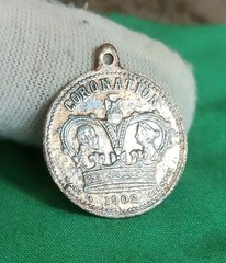 1902 Britain Barratt & CO. Sweets Coronation Token Metal Detecting Find (43)