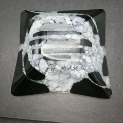 Fused Glass Black White & Gray Pebble Pebble Studio Art Glass Dish 12″