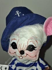 ANNALEE NEW Sailor Mouse 8″ Plush w/ Ship Wheel helm. White/Blue 2005 adorable.