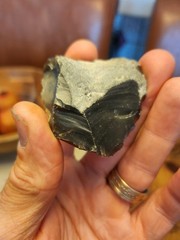 “Rare” lower Paleolithic HHS flake see description