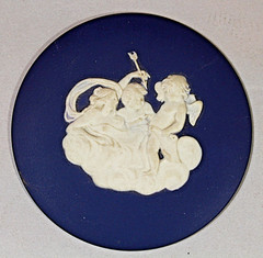 Dark Blue Vintage Wedgwood Neoclassical Jasper Plaque – Venus & Cupids (1979)