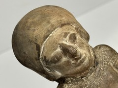 RARE PRE-COLUMBIAN ENGRAVED HUMAN EFFIGY OCARINA / WHISTLE FOUND IN ECUADOR
