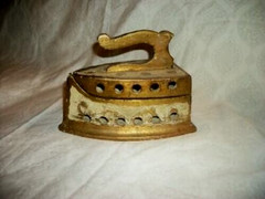 Cottagecore Italian Florentine Gilt Antique Iron Box Creamy Chippy Rare 1930s
