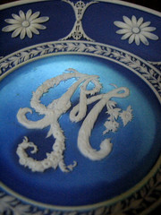 WEDGWOOD RARE 1790 DARK BLUE JASPER DISH MONOGRAM (WS) IN FLOWERS SARAH WEDGWOOD