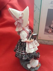 1999 Madame Alexander Mother Goose Figurine in Original Box/Packaging 90220