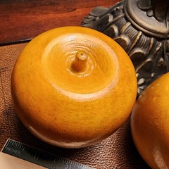 Vintage 2 WOODEN Golden APPLEs Hand carved hand painted Unbranded Beautiful