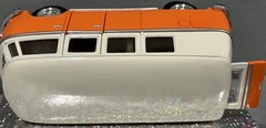 Vintage Kinsmart Volkswagen Classical Bus Orange Ivory Bass Scale 1/32 Model