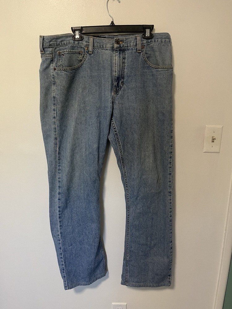 Tommy Hilfiger Blue Jeans size 36×32 Classic Fit