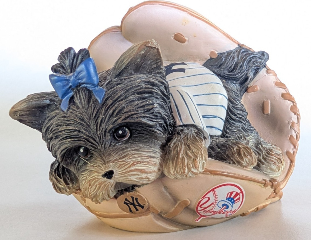 NY Yankees Figurine Hamilton Collection Furry Best Yankees Fans Yorkie Dog